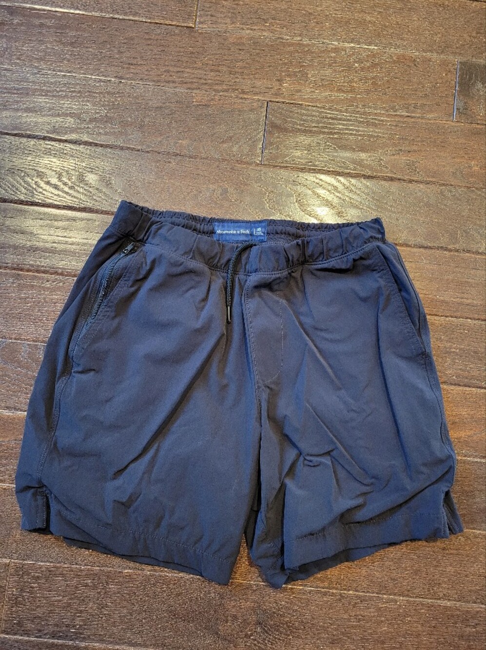 Abercrombie & Fitch black shorts, zip pocket, back pocket, great condition, sz X